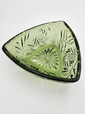 Vintage Hazel Atlas Avocado Green Glass Triangle Dish - MCM Pinwheel Starburst 7